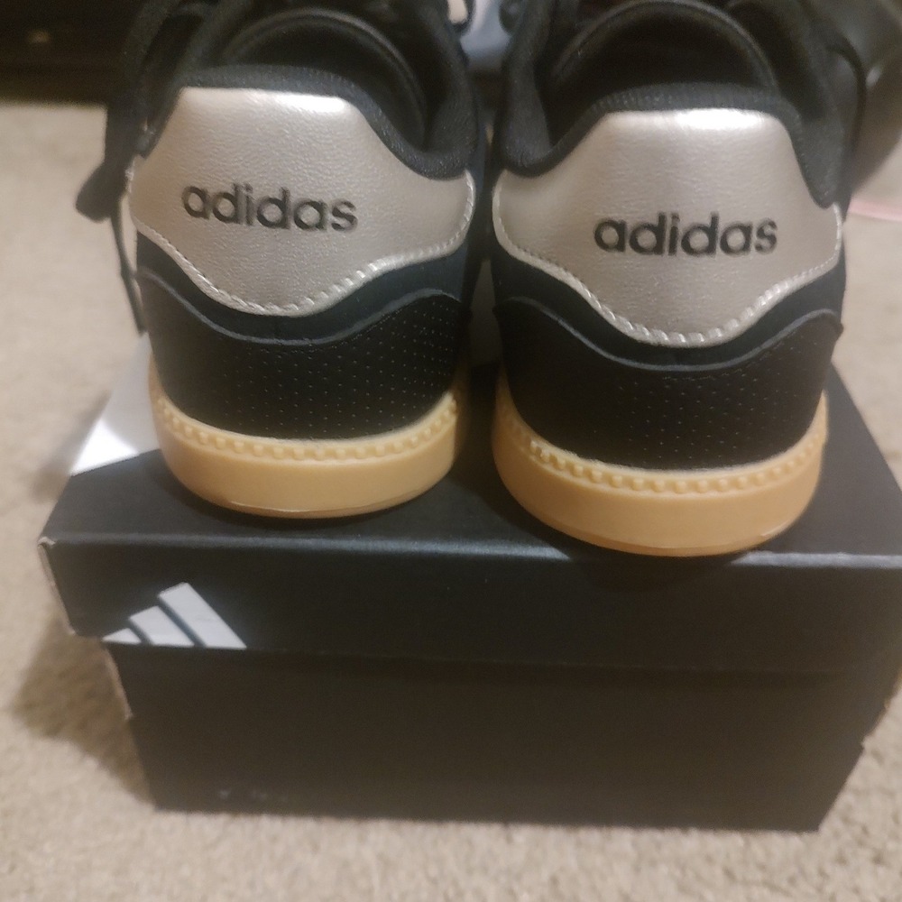 Adidas Breaknet Sleek Womens Sneakers Black Metallic Silver‎ Gum JR0685 Size 7.5